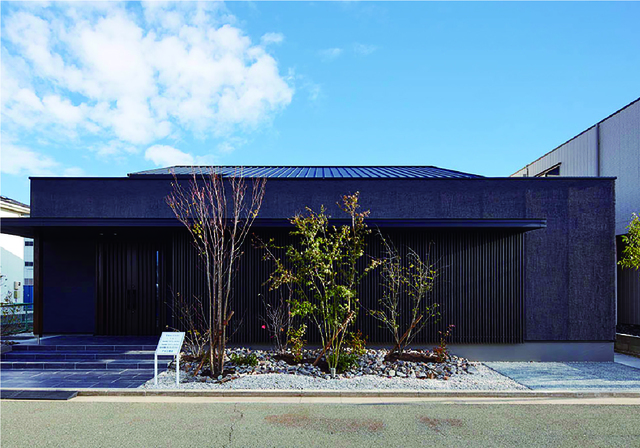 岡崎西展示場　デザインとメンテナンス、お洒落と機能性が両立した家　オーナー様邸見学会のメイン画像