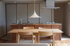 「静かな贅沢を感じるモダンオリエンタルな住まい」のメイン画像