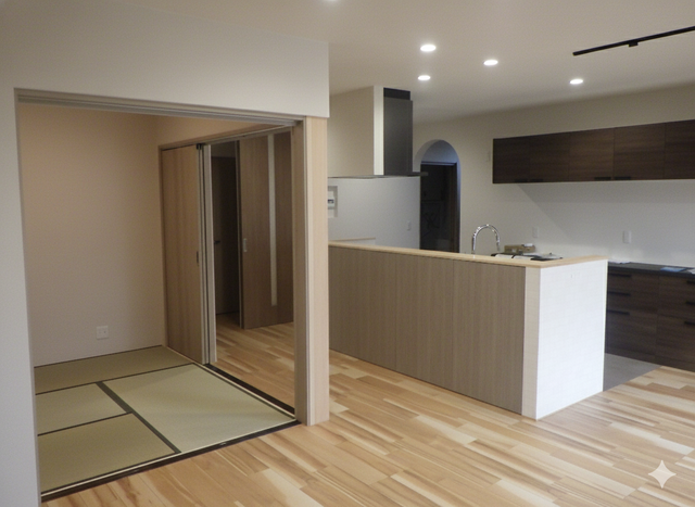 【完成見学会】広々とした空間と大開口の窓があるお家のメイン画像