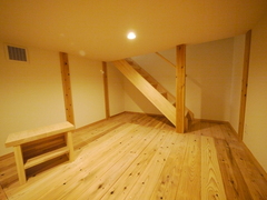 GW限定！　「＋１フロアのヒント見れます」半地下のある家【WELL＋】のメイン画像