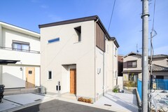 『2階リビングのマンションライクな家』/9号地【ハートフルビレッジ城東・放出】のメイン画像