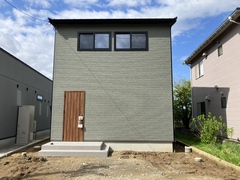金沢県庁東展示場　〈住まいの勉強会〉　LDKから望む贅沢な眺望とスキップフロアの解放感　完成見学会のメイン画像