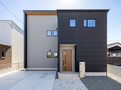【徳島市中島田町】便利な家事室のあるお家のメイン画像