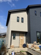 新潟西展示場　〈住まいの勉強会〉ハーフ吹き抜けで明るいリビング オーナー様邸見学会のメイン画像