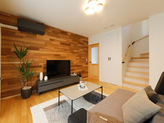 モダンデザインと木の温もりの家 見学会のメイン画像