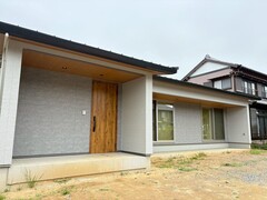 豊橋南展示場　〈住まいの勉強会〉【平屋】庭を見ながら家事ができる和モダンの家 オーナー様邸見学会のメイン画像