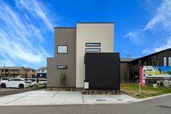 『空間の美しさと機能性を追求した住まい』4,980万円/1号地【ハートフルビレッジ九条駅前 】のメイン画像