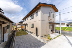 【社員邸】やさしい家事動線の二世帯住宅のメイン画像