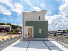 【高松市高松町】多目的に活躍するカウンタースペースのある家のメイン画像