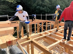 建築家とつくる家～上棟後構造体験イベントのメイン画像