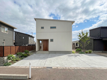 【完成見学会】広さも使いやすさも妥協しない。22.7帖の大空間リビングで叶える、ゆとりの4LDKのメイン画像