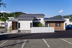 中庭のある平屋モデル《全館空調・Z空調・LDK26帖の大空間・3LDK・ロフト》のメイン画像