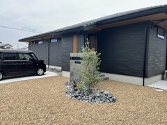 浜北展示場　〈住まいの勉強会〉平屋スタイリッシュな邸宅 オーナー様邸見学会のメイン画像