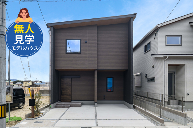 【無人見学】大きな吹抜けと大収納が自慢の家～ハートフルビレッジ木津プレミアム2号地のメイン画像