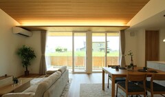 【予約不要】全館空調と大開口で光も風も、家族も繋がる中庭のある住まいのメイン画像