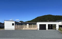 日光市瀬尾｜中庭を囲む平屋のメイン画像